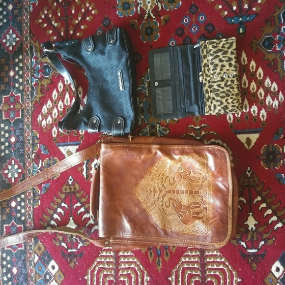 Purses - Picture 4 of 7